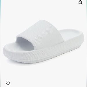 BRONAX Pillow Slippers